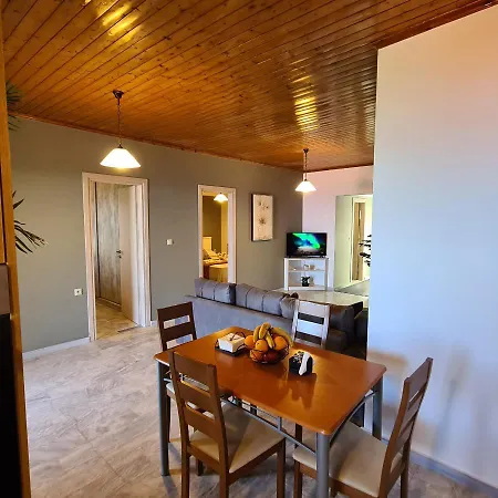 Pure Blue House * Athánion